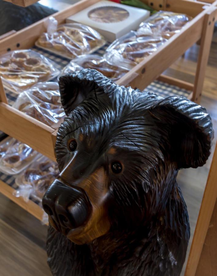 Bear Tracks Inn ไลออนส์เฮด ภายนอก รูปภาพ